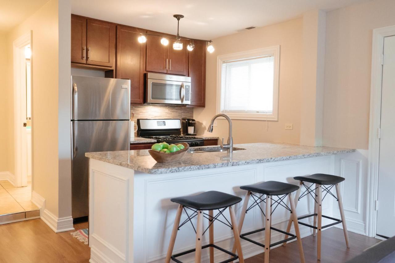 Cozy & Stylish 2Br Apt Near O'Hare Int'L Airport - Central Cozy Dunning Exterior foto