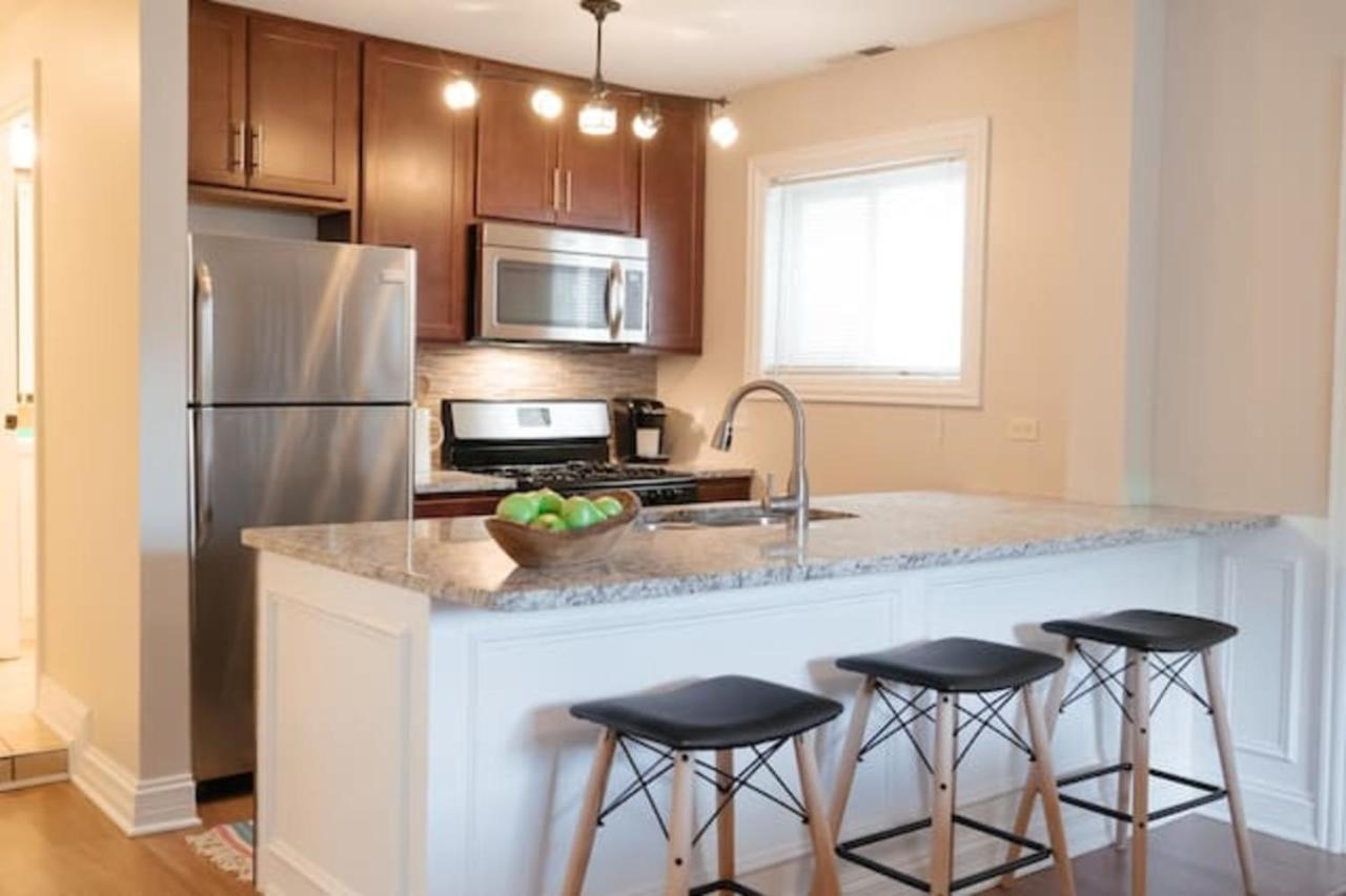 Cozy & Stylish 2Br Apt Near O'Hare Int'L Airport - Central Cozy Dunning Exterior foto